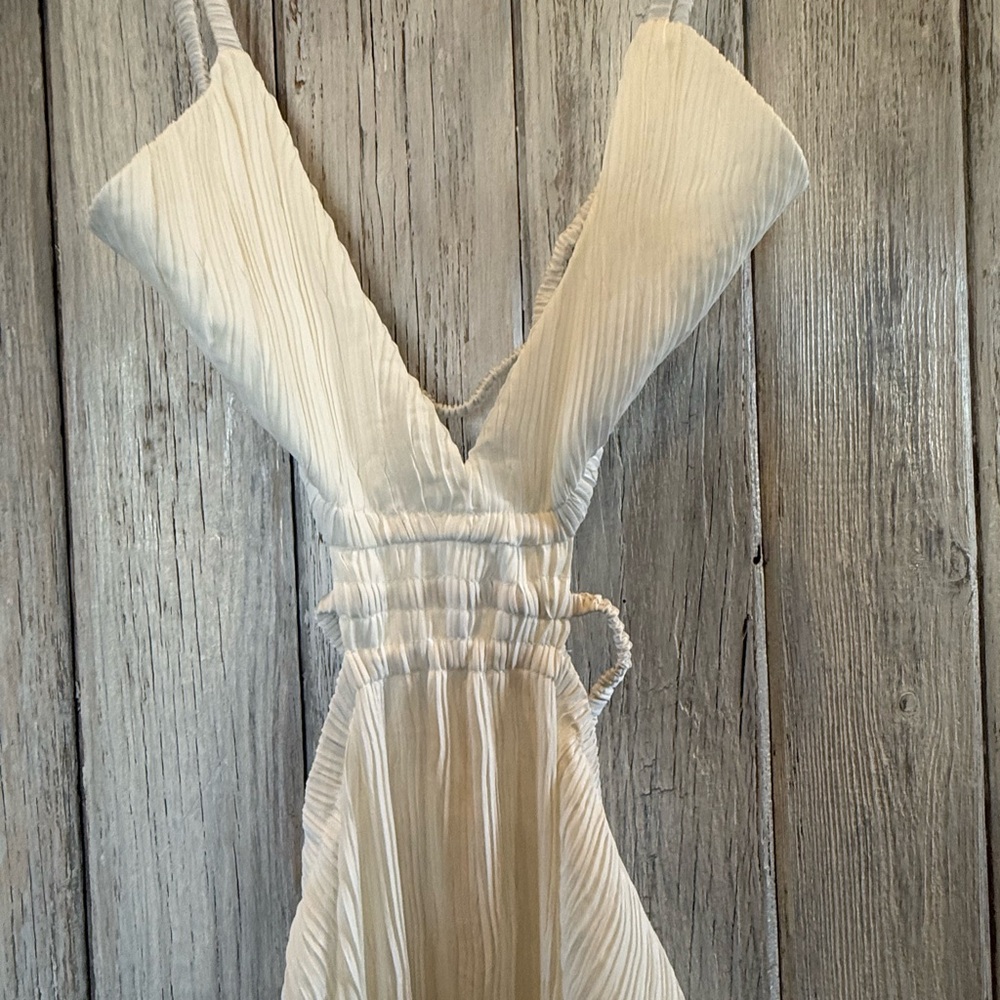 Women’s White V-Neck Maxi Dress with Straps - Picture 5 of 9